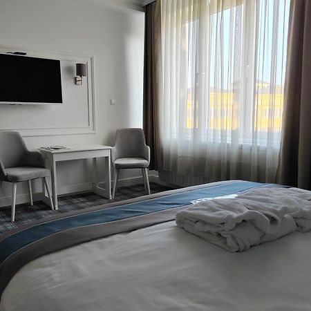 Hotel Mio City Kula Bagian luar foto