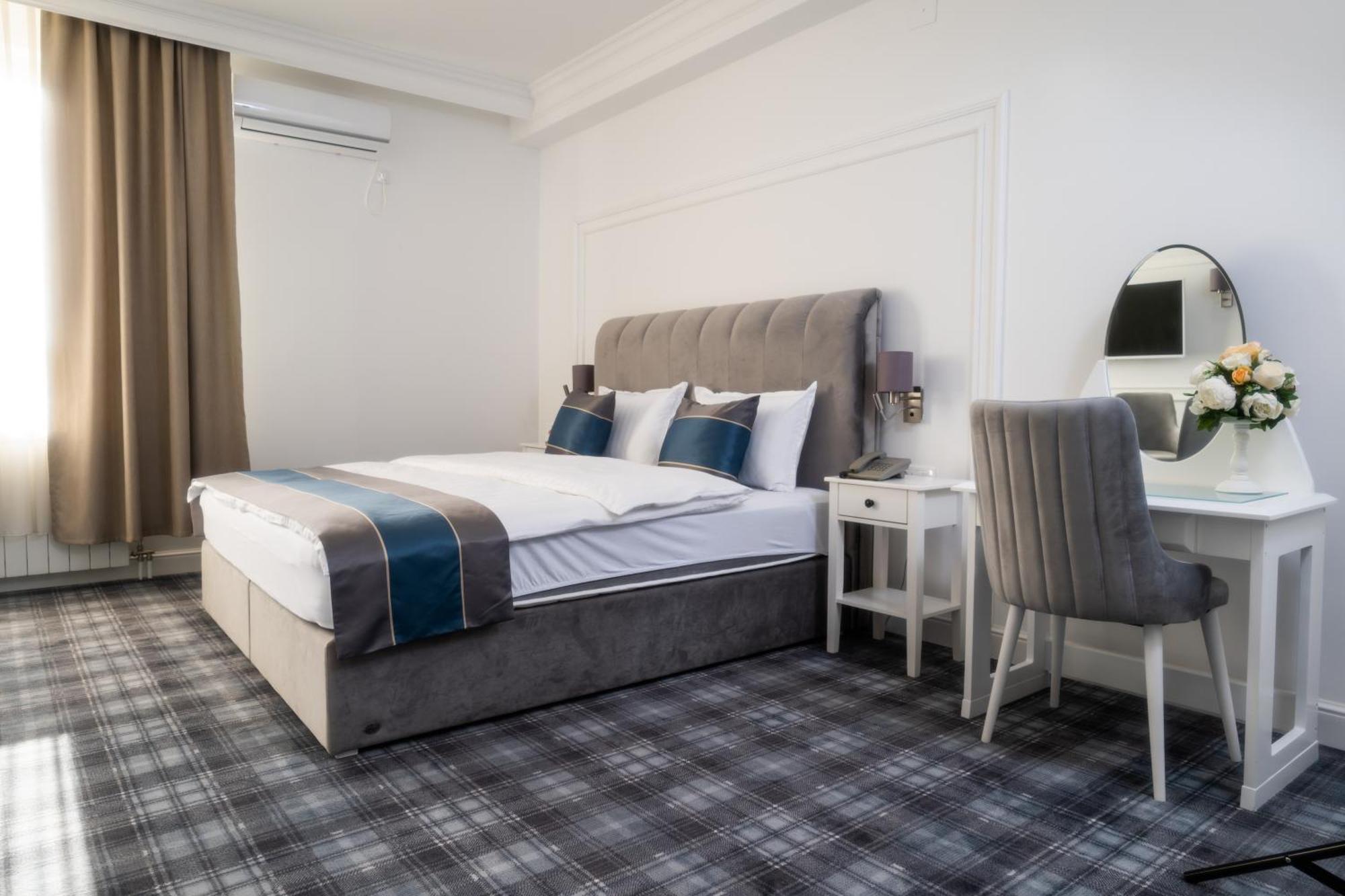 Hotel Mio City Kula Bagian luar foto