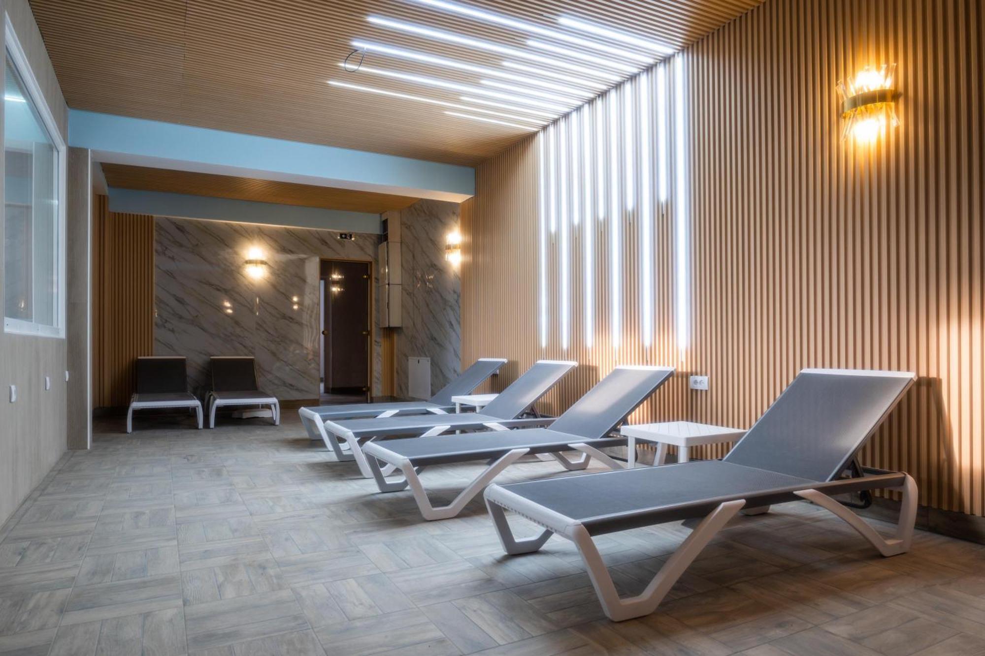 Hotel Mio City Kula Bagian luar foto