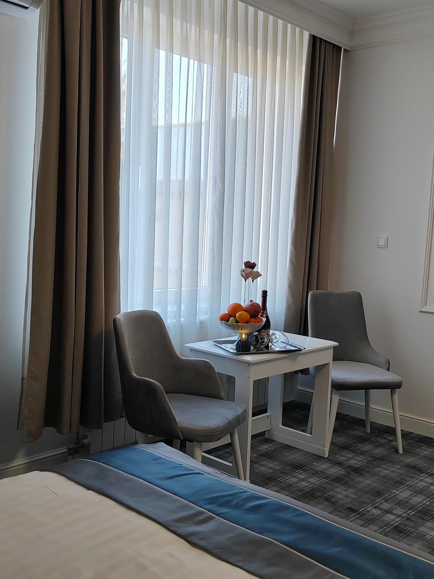 Hotel Mio City Kula Bagian luar foto